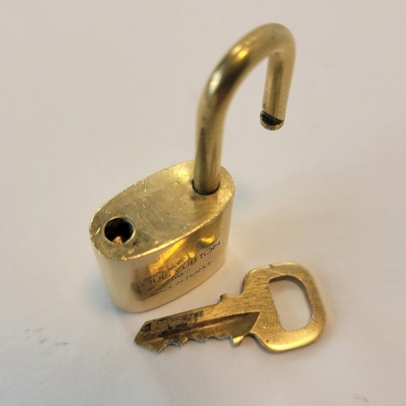 Louis Vuitton Lock and Key set - Picture 6 of 6